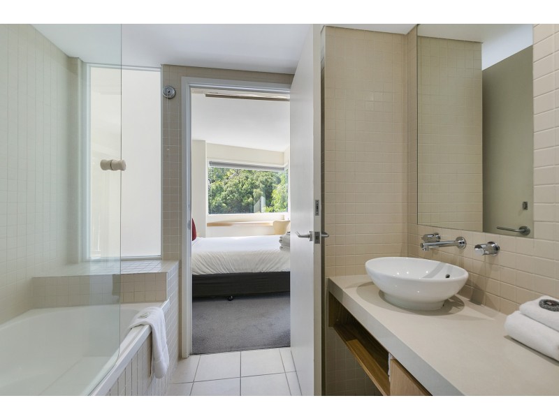 102A&B/35 Mountjoy Parade, Lorne VIC 3232