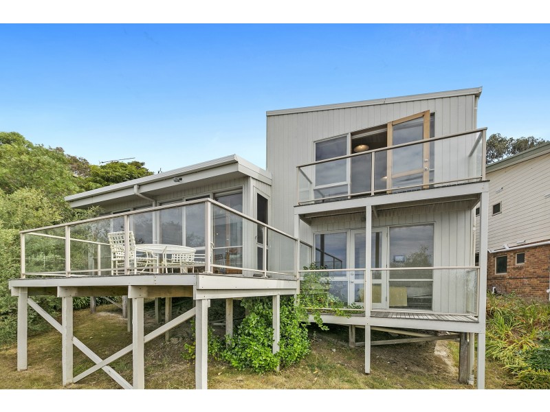 9 Tradewinds Avenue, Lorne VIC 3232