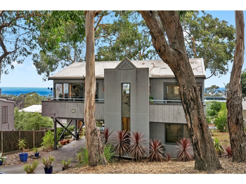 17 Holliday Road, Lorne VIC 3232