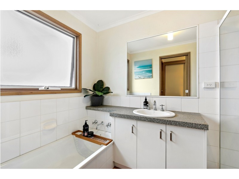 17 Holliday Road, Lorne VIC 3232