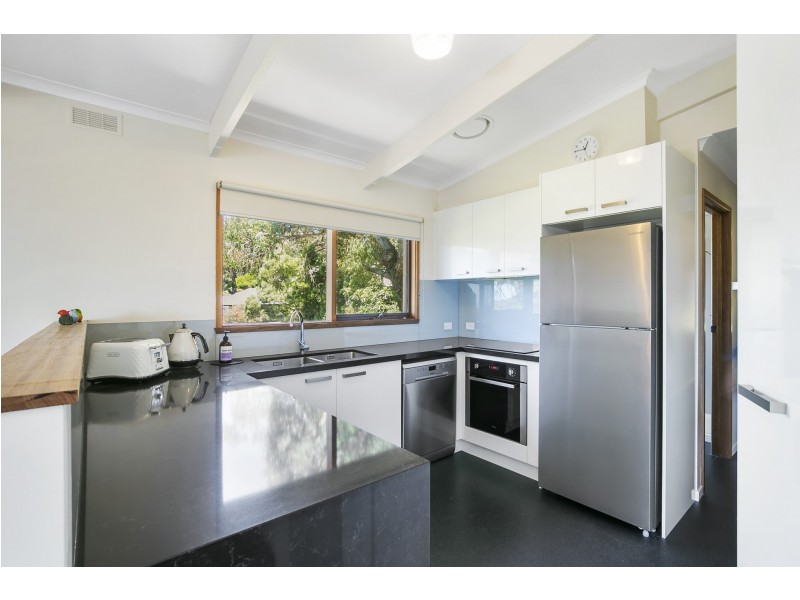 24 Grand Parade, Lorne VIC 3232
