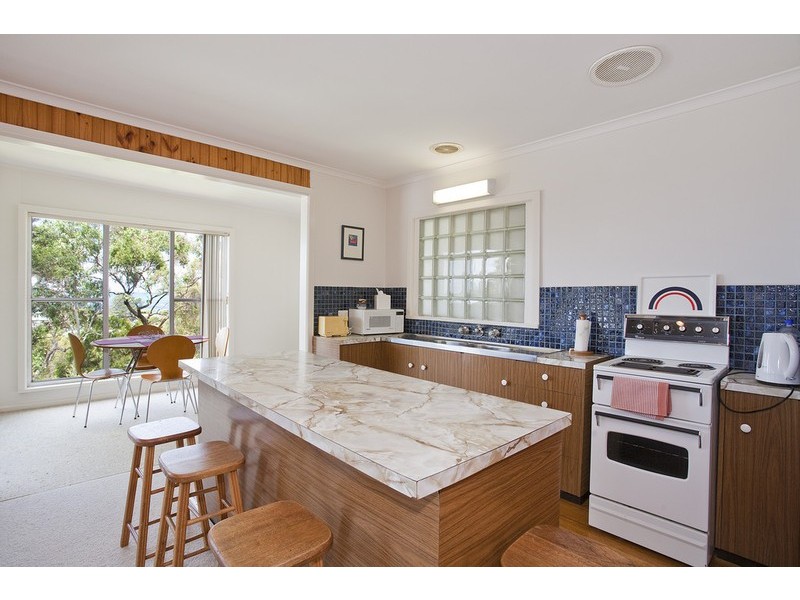 9 Grand Parade, Lorne VIC 3232