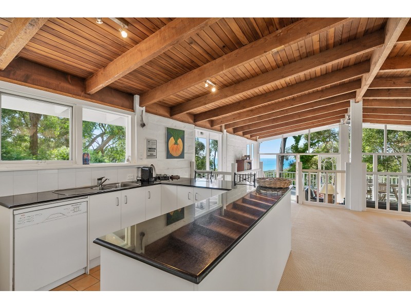 8 Heath Street, Lorne VIC 3232