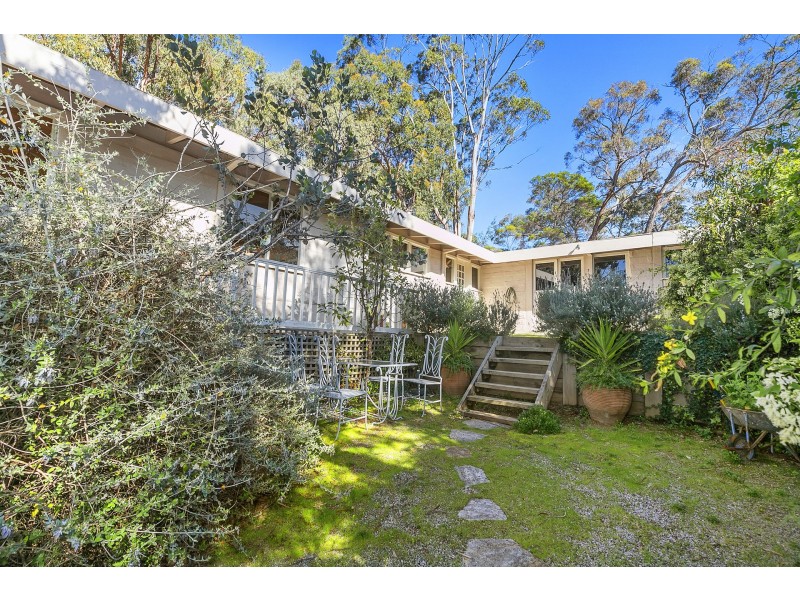 8 Heath Street, Lorne VIC 3232