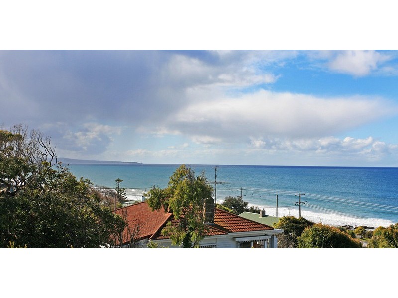 10 Dorman Street, Lorne VIC 3232