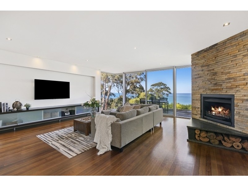 25 Toorak Terrace, Lorne VIC 3232