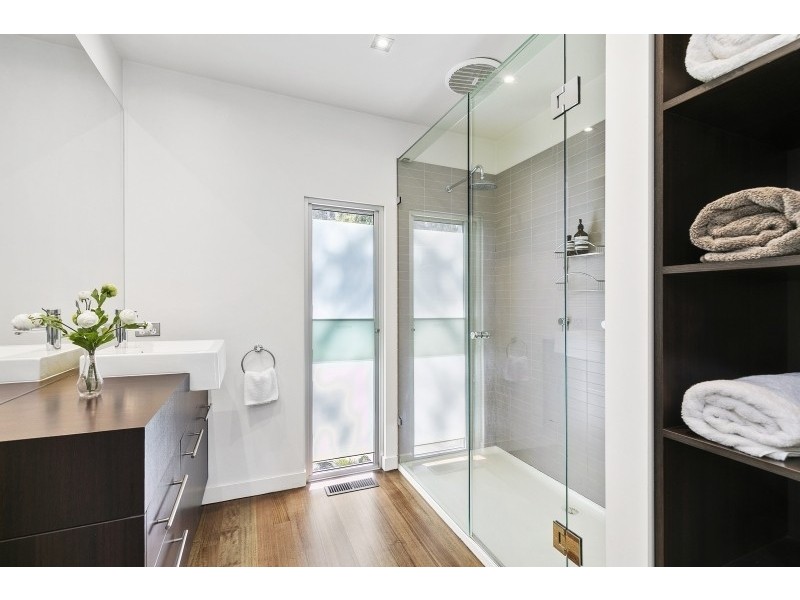 25 Toorak Terrace, Lorne VIC 3232