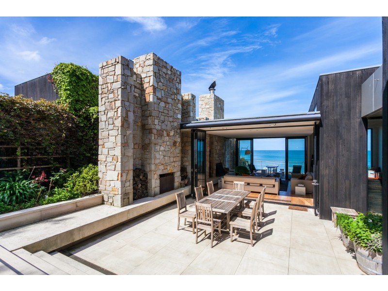 39 Hall Street, Lorne VIC 3232