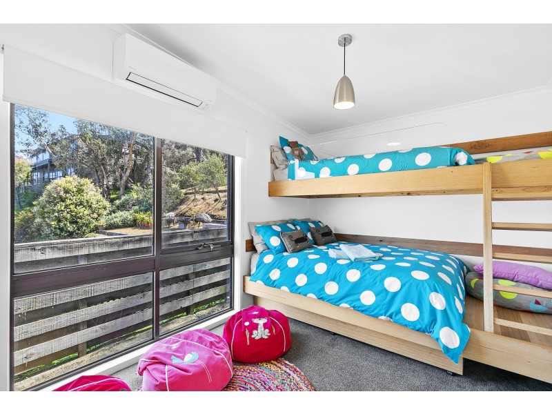 10 Tradewinds Avenue, Lorne VIC 3232