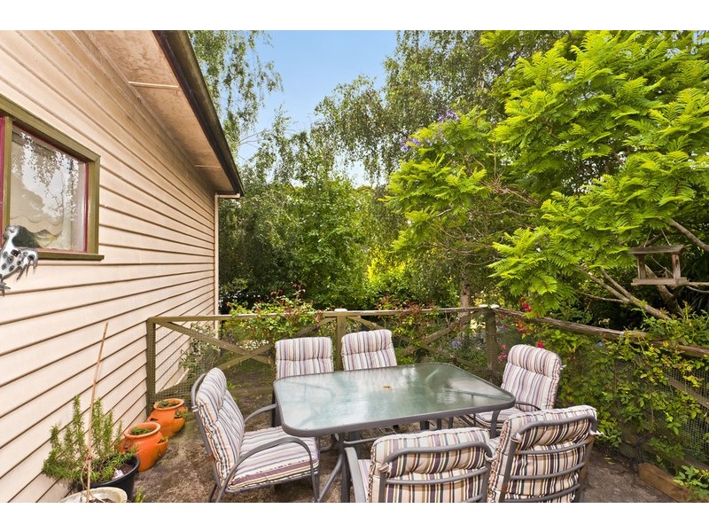 8 Hennigan Crescent, Forrest VIC 3236