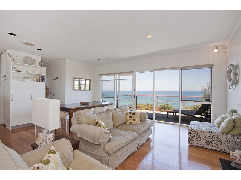 83 Hall Street, Lorne VIC 3232