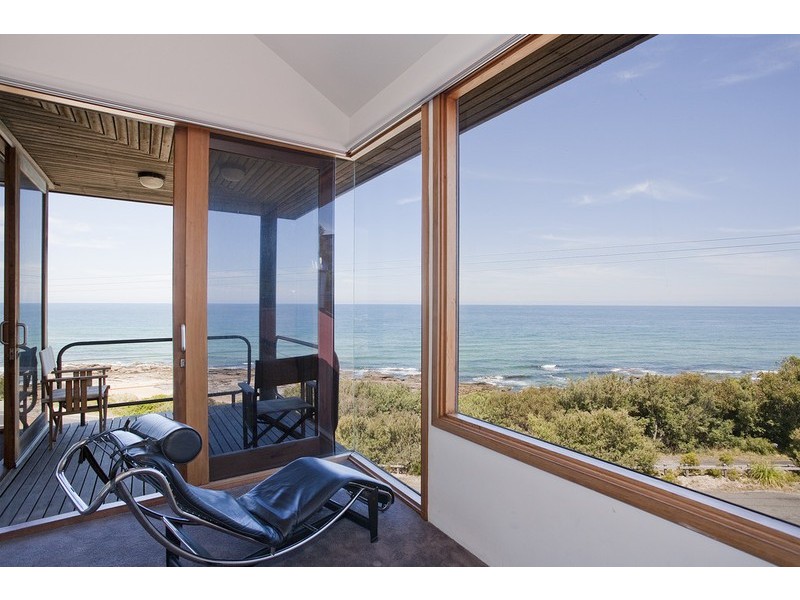 83 Hall Street, Lorne VIC 3232