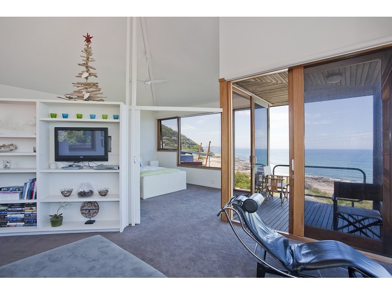 83 Hall Street, Lorne VIC 3232