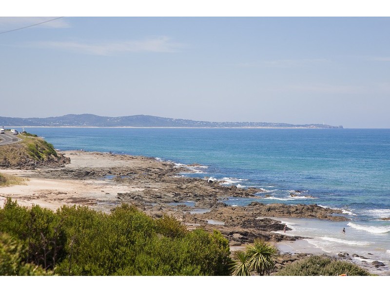 83 Hall Street, Lorne VIC 3232