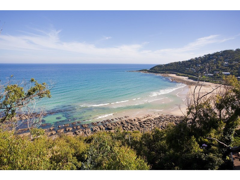 24 Iluka Avenue, Wye River VIC 3221