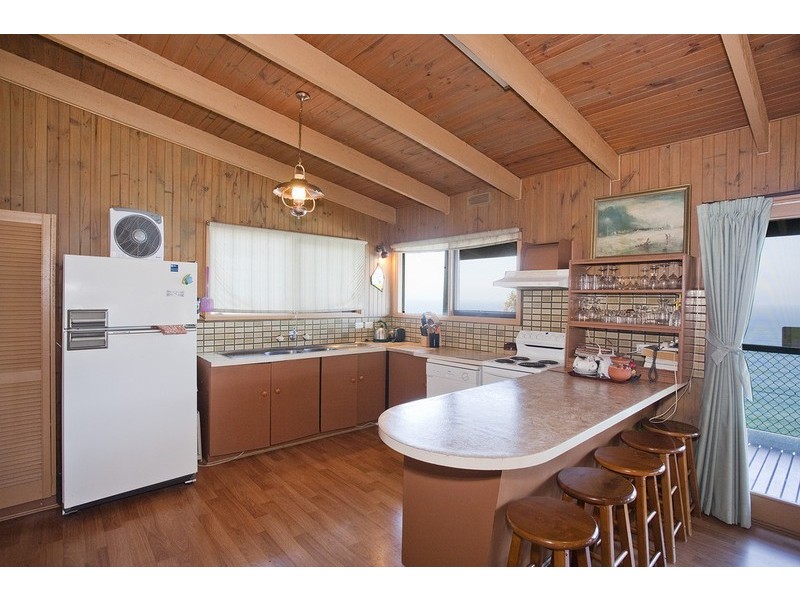 24 Iluka Avenue, Wye River VIC 3221