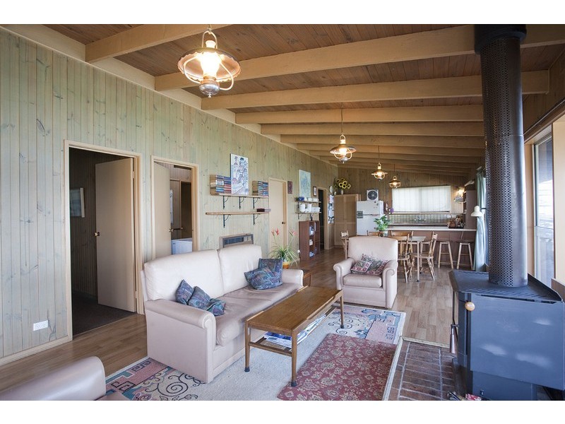 24 Iluka Avenue, Wye River VIC 3221