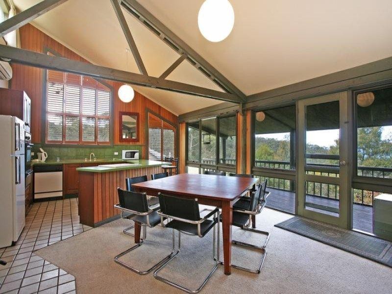 4 Gardiner Avenue, Lorne VIC 3232