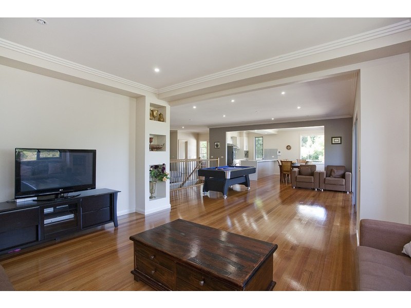11 Richardson Boulevard, Lorne VIC 3232
