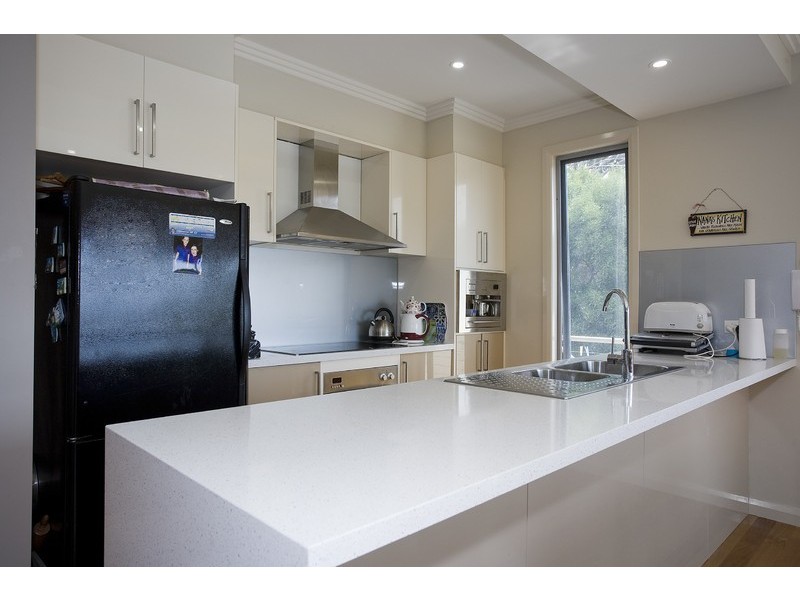 11 Richardson Boulevard, Lorne VIC 3232
