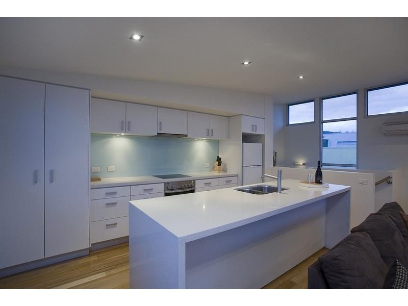 2/21 Smith Street, Lorne VIC 3232