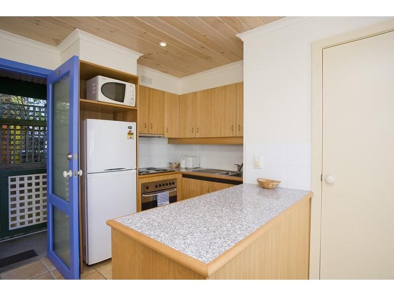 19/22-28 Mountjoy Parade, Lorne VIC 3232