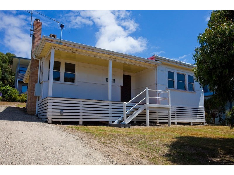 25 Dorman Street, Lorne VIC 3232