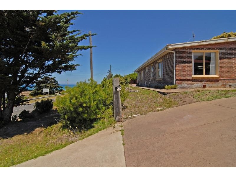 20 Ocean Road South, Lorne VIC 3232