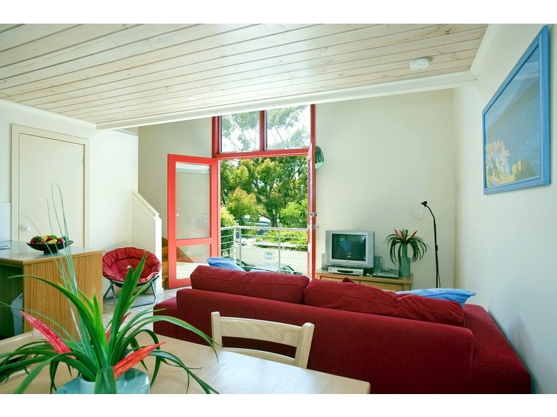 16/22-28 Mountjoy Parade, Lorne VIC 3232