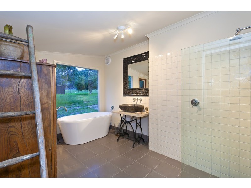 215 Aireys Inlet Road, Bambra VIC 3241