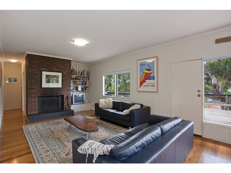 77 Charles Street, Lorne VIC 3232