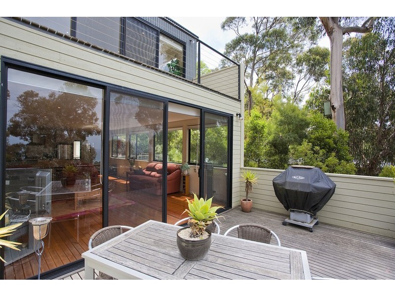 1/17 Toorak Terrace, Lorne VIC 3232