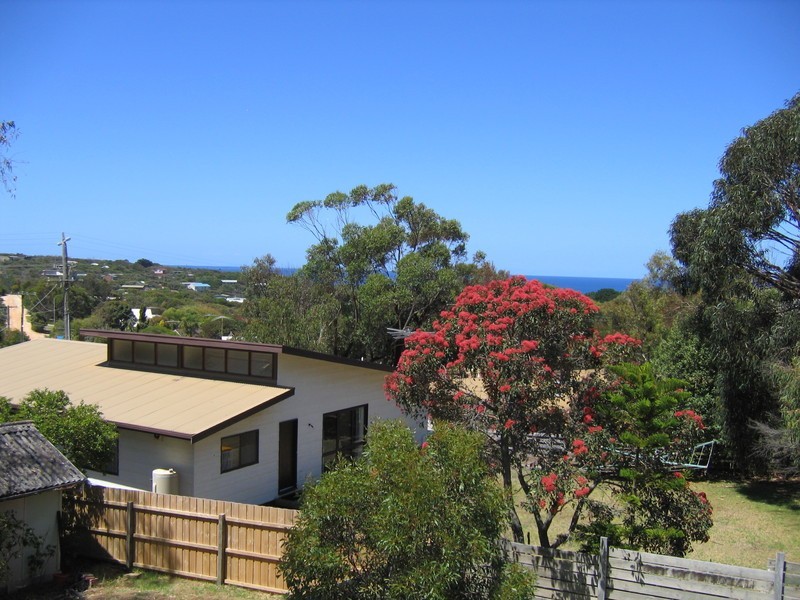 2/22 Great Ocean Road, Aireys Inlet VIC 3231
