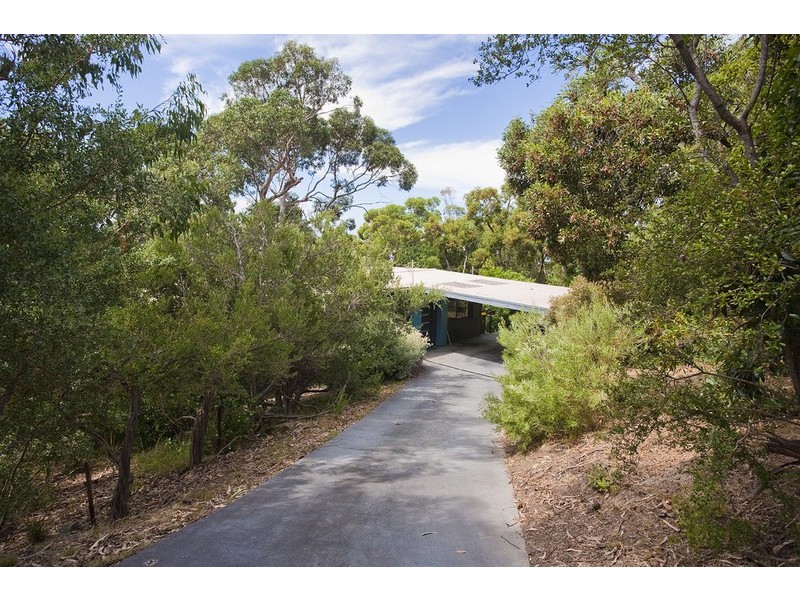 77 Charles Street, Lorne VIC 3232
