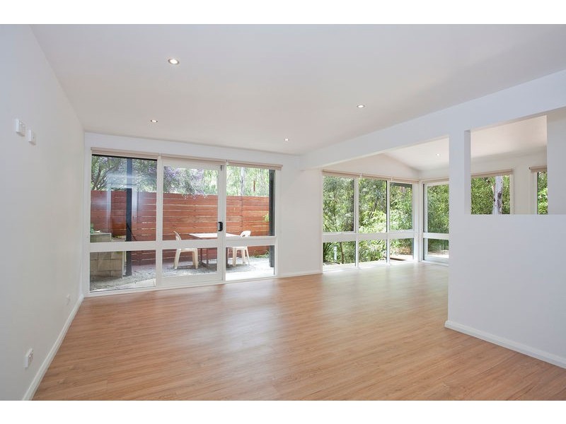 1/6 Richardson Boulevard, Lorne VIC 3232