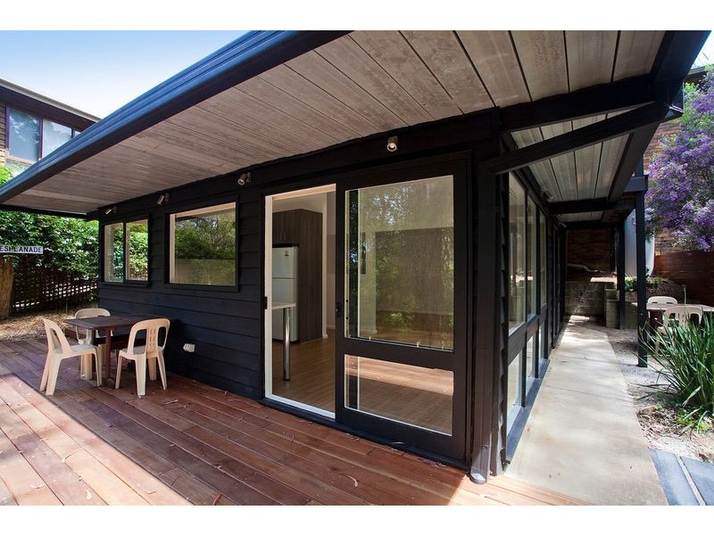 1/6 Richardson Boulevard, Lorne VIC 3232