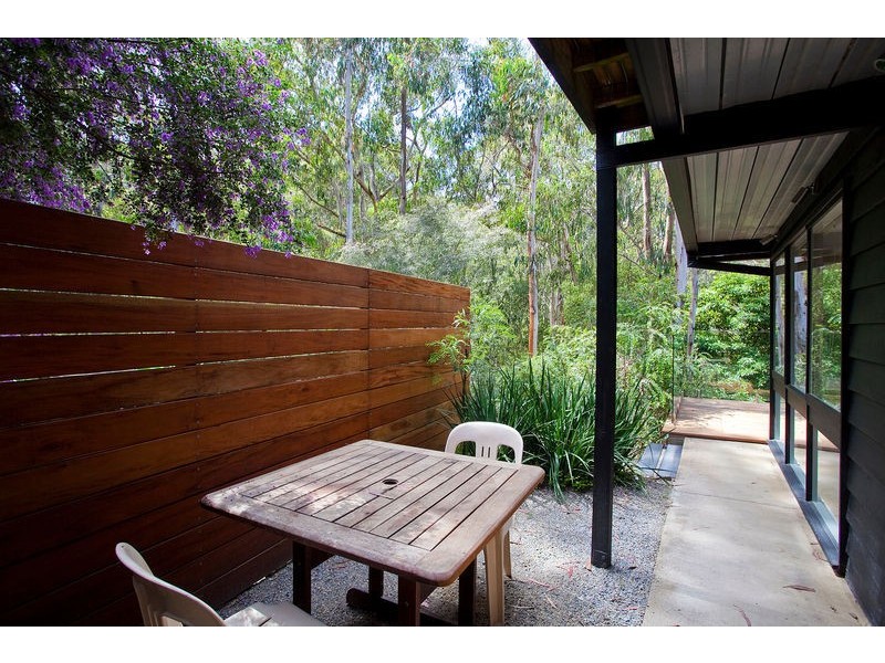 1/6 Richardson Boulevard, Lorne VIC 3232