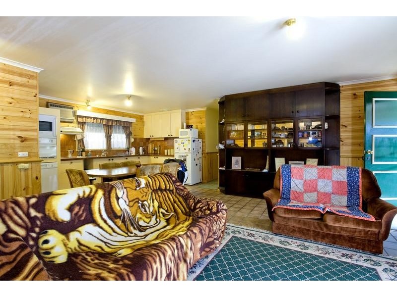 15 Grant Street, Forrest VIC 3236