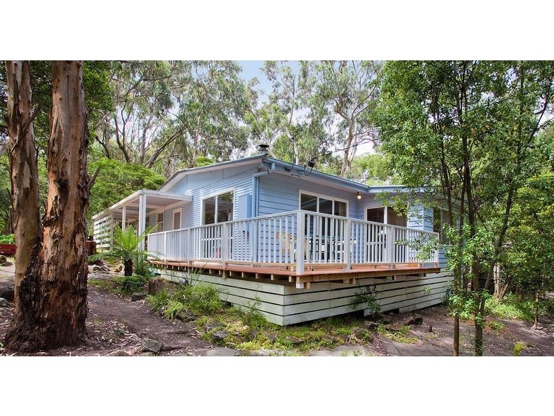 48 Waverley Avenue, Lorne VIC 3232