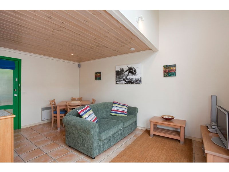 17/22-28 Mountjoy Parade, Lorne VIC 3232