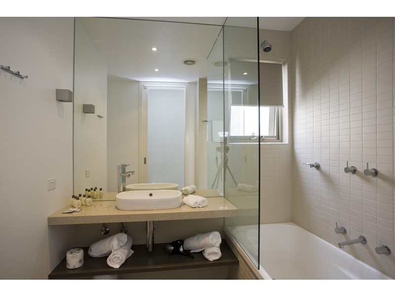 1, 4, 5 & 6/118 Mountjoy Parade, Lorne VIC 3232