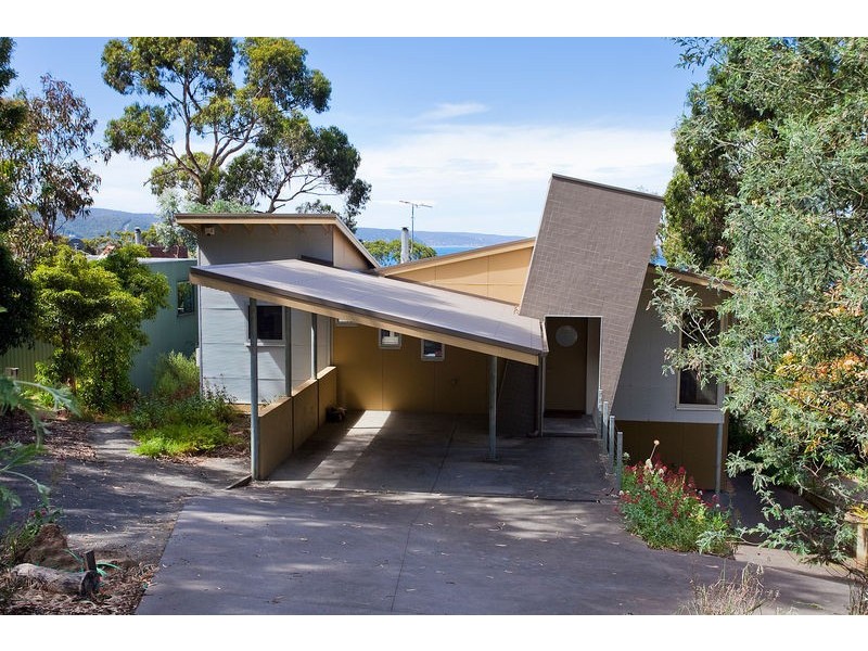 69 Charles Street, Lorne VIC 3232