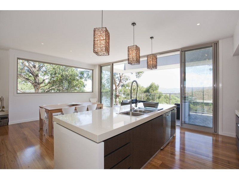 10 Skyline Court, Lorne VIC 3232