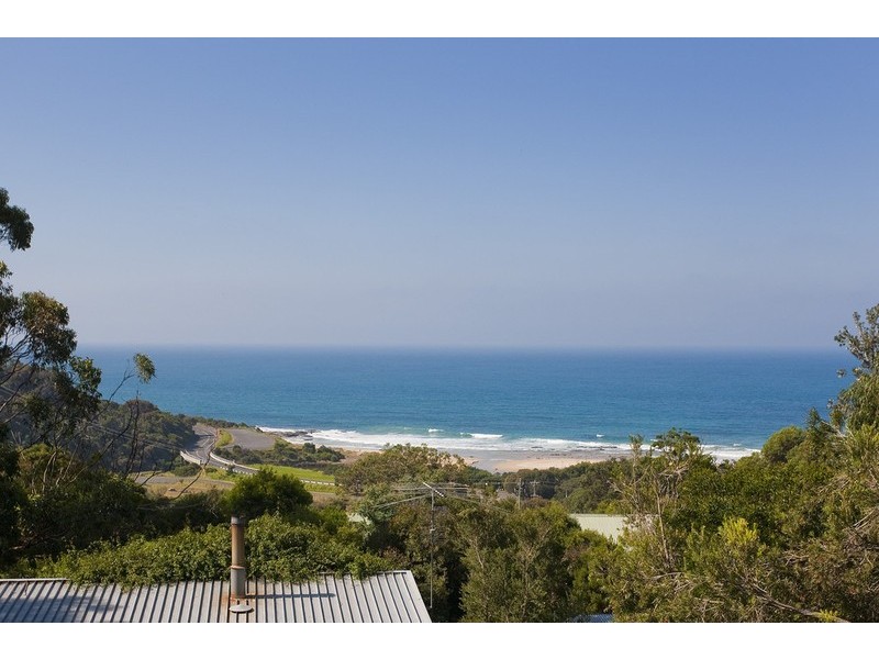 18 Gibson Avenue, Kennett River VIC 3221