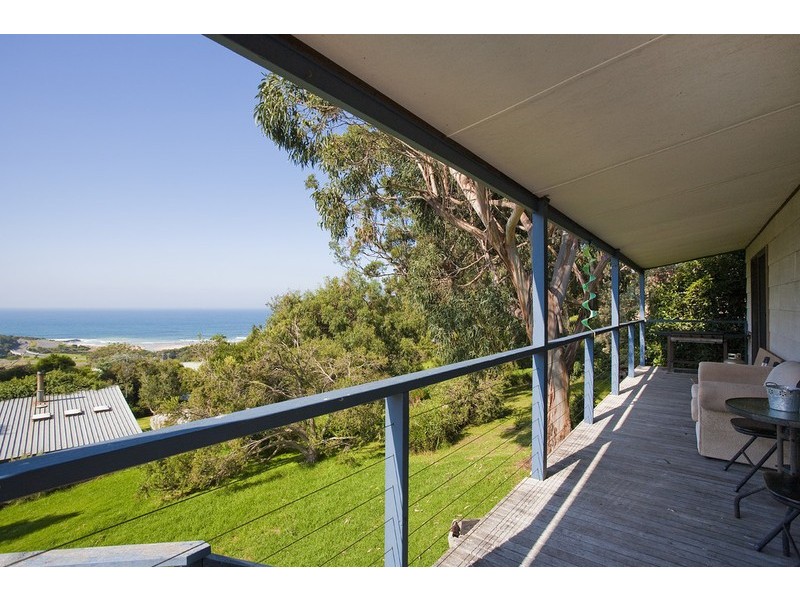 18 Gibson Avenue, Kennett River VIC 3221