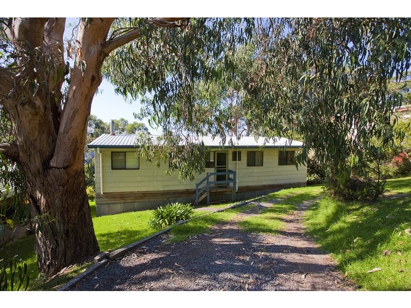 18 Gibson Avenue, Kennett River VIC 3221