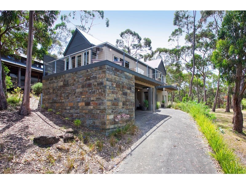 7 Gardiner Avenue, Lorne VIC 3232