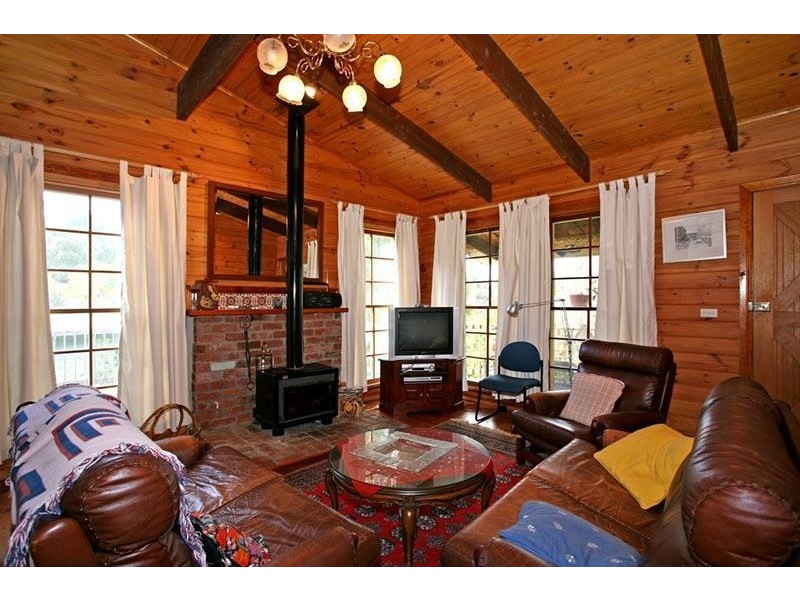 19 Belvedere Terrace, Lorne VIC 3232