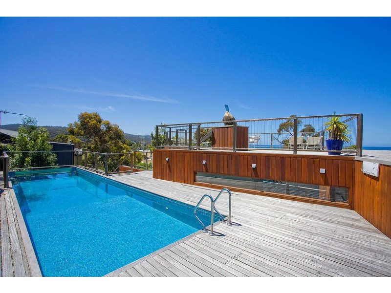 6 Fern Avenue, Lorne VIC 3232