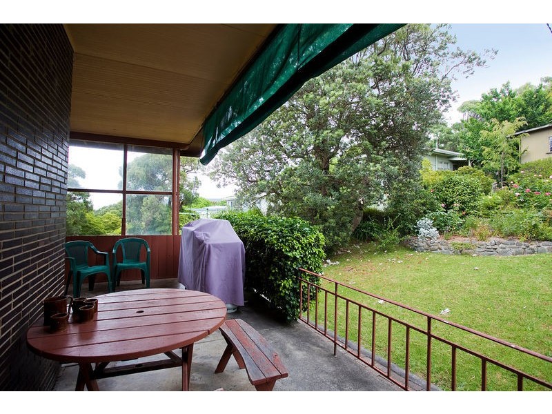 12 Neade Street, Lorne VIC 3232